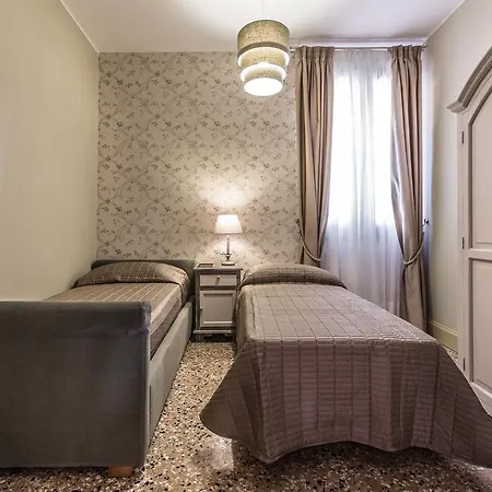 Palazzina Canal Апартаменты