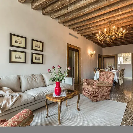 Palazzina Canal Апартаменты