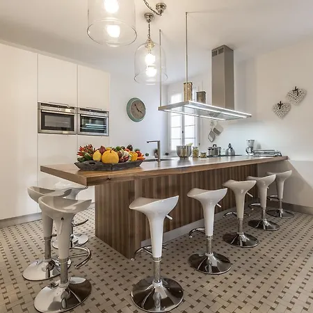 Palazzina Canal Апартаменты *